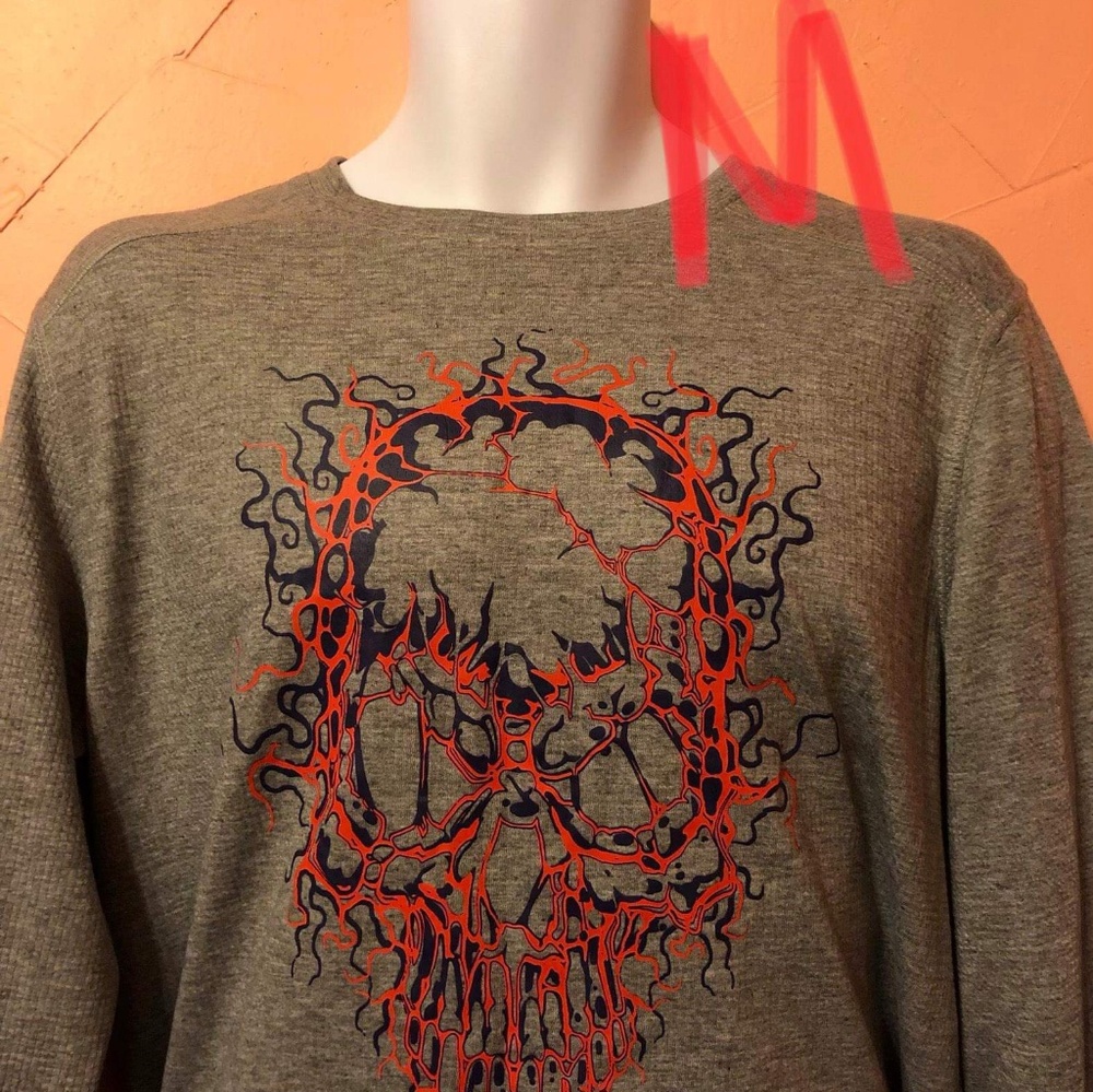 Shirts - Picture 4 of 8